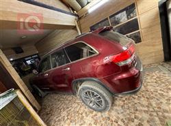 جیپ گراند شیرۆکی